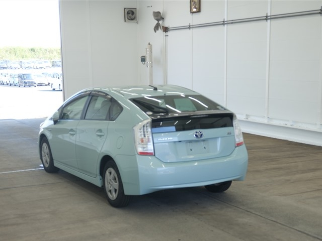 TOYOTA PRIUS 2010