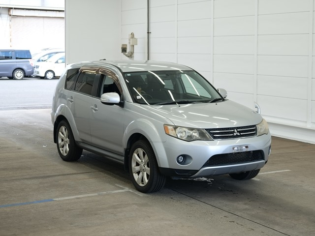 MITSUBISHI OUTLANDER 2010
