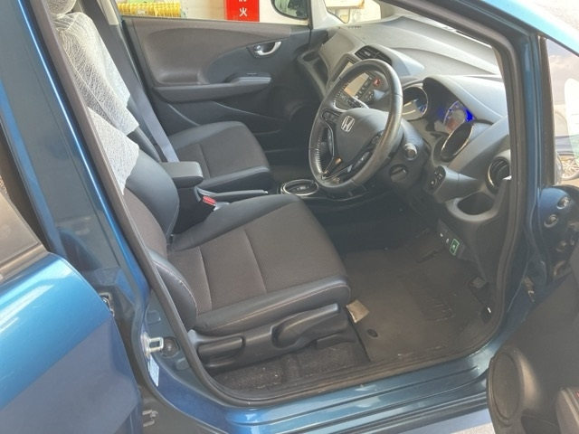 HONDA FIT SHUTTLE 2011