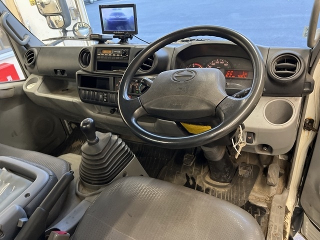 HINO DUTRO 2015