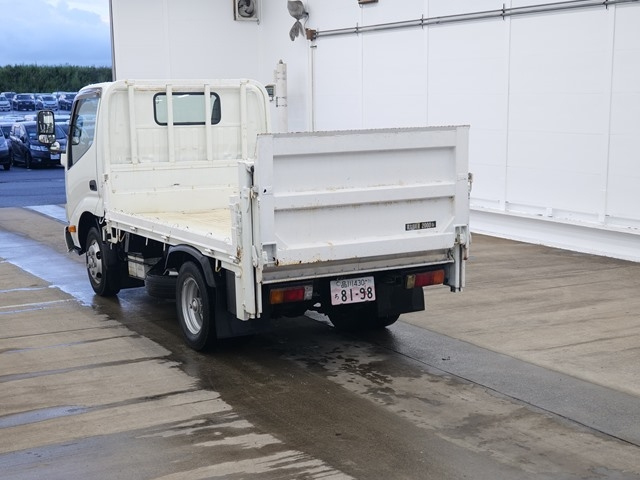 HINO DUTRO 2015