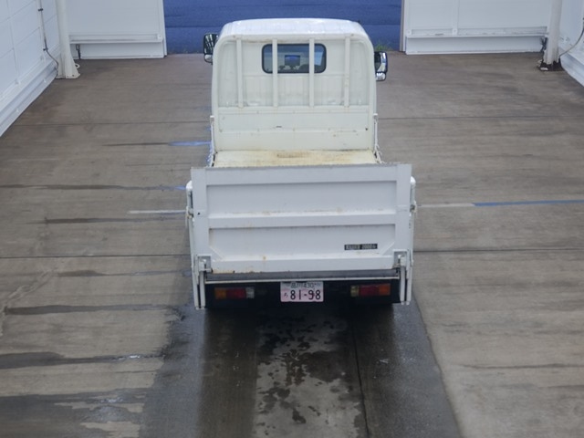 HINO DUTRO 2015