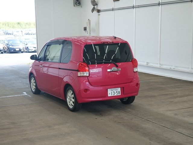 TOYOTA PORTE 2017