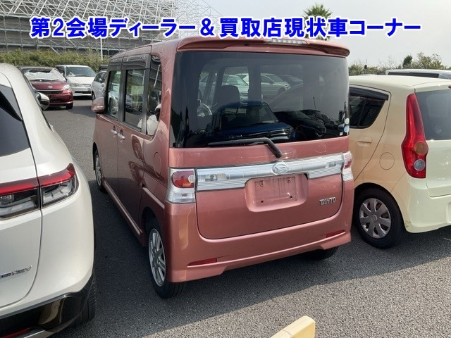 DAIHATSU TANTO 2010