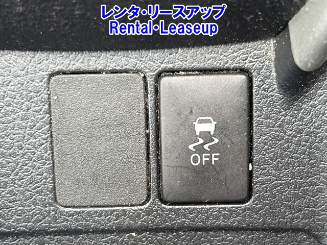 TOYOTA COROLLA FIELDER 2017