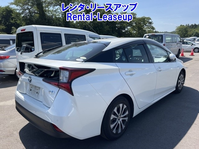 TOYOTA PRIUS 2020