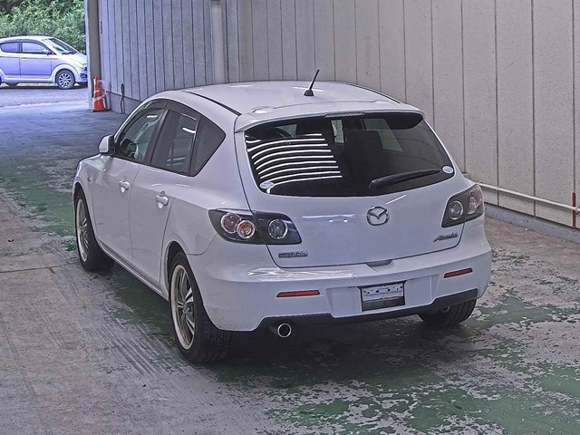 MAZDA AXELA 2009