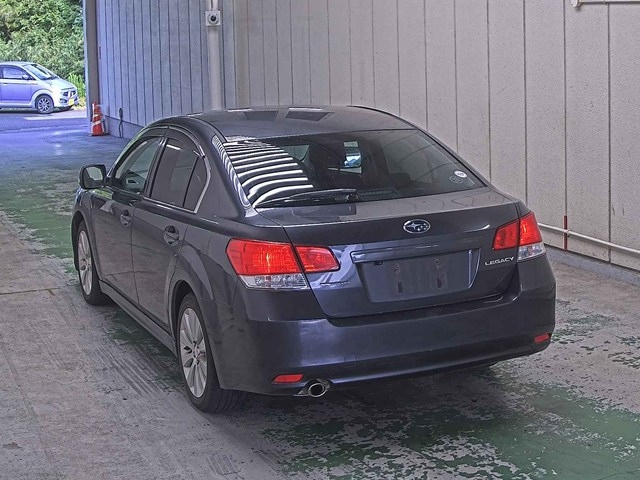 SUBARU LEGACY B4 2010