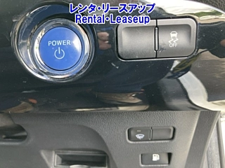 TOYOTA PRIUS 2018