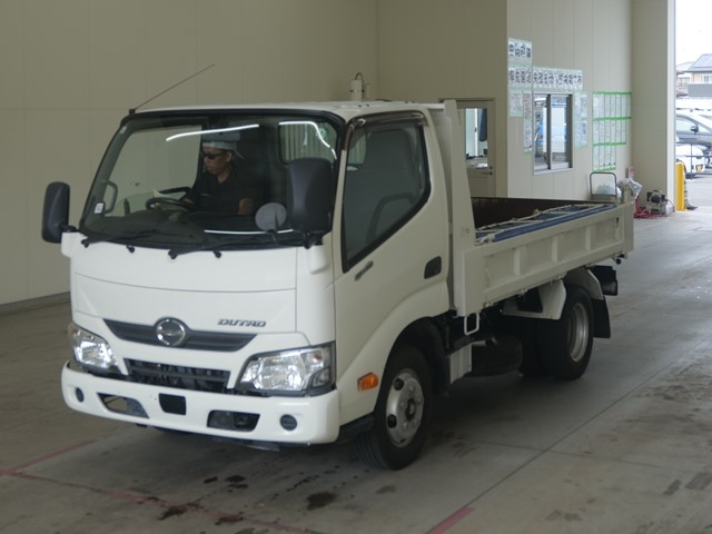 HINO DUTRO 2017