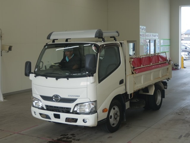 HINO DUTRO 2017