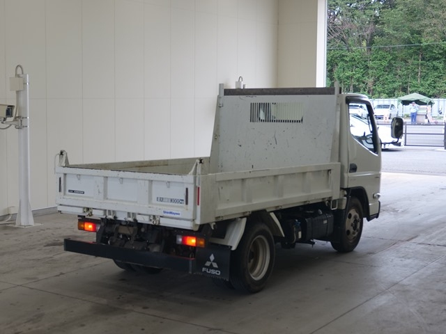 MITSUBISHI CANTER 2021