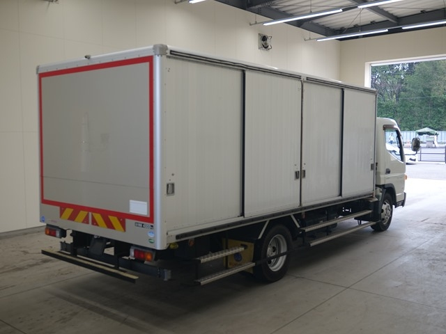 MITSUBISHI CANTER 2015