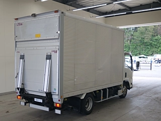 ISUZU ELF 2017
