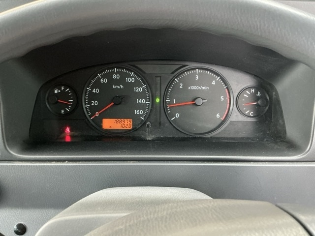 NISSAN CIVILIAN 2011