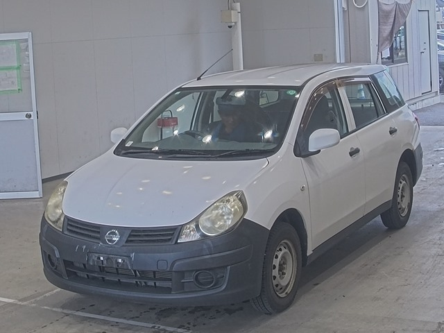 NISSAN AD 2012
