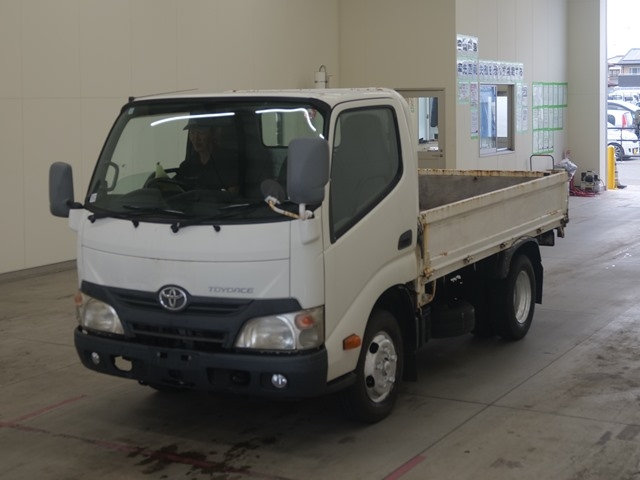 TOYOTA TOYOACE 2011