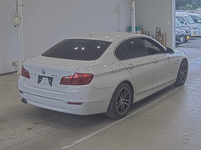 BMW 5 SERIES 2015