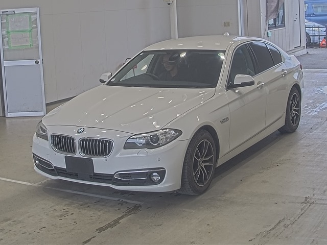 BMW 5 SERIES 2015