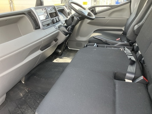 MITSUBISHI CANTER 2020
