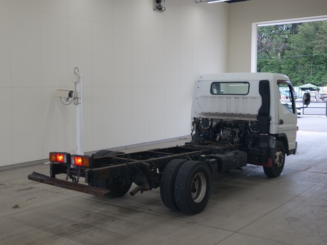 MITSUBISHI CANTER 2011