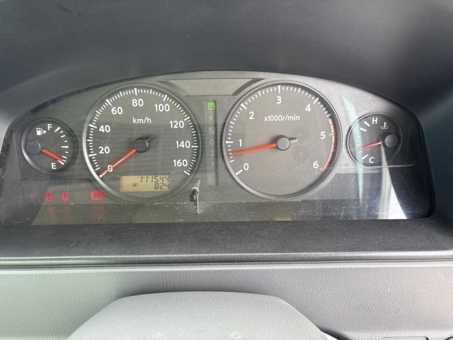 NISSAN CIVILIAN 2011