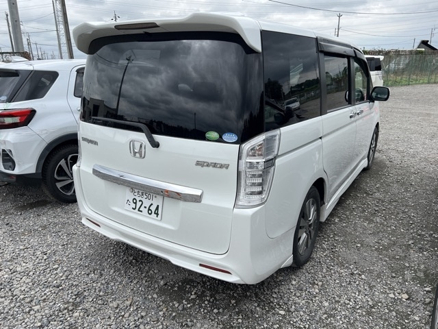 HONDA STEP WAGON 2012