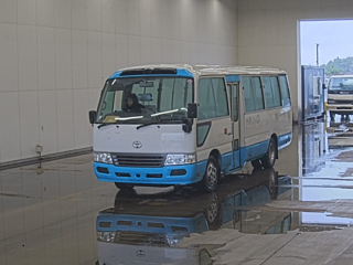 TOYOTA COASTER 2008