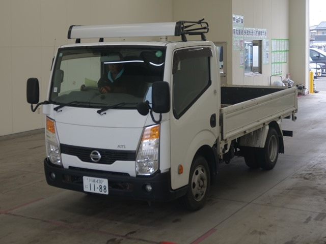 NISSAN TRUCK 2018