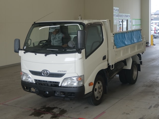 TOYOTA DYNA 2012