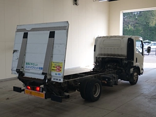 ISUZU ELF 2010