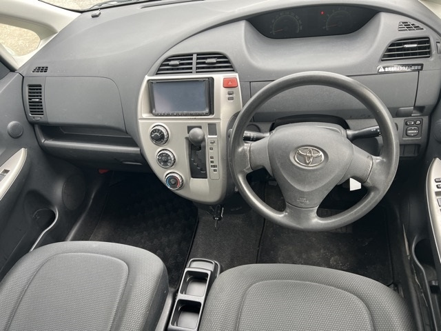 TOYOTA RACTIS 2010
