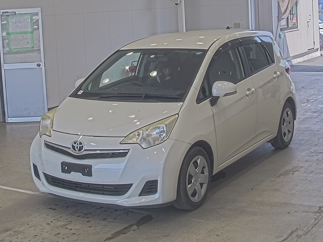 TOYOTA RACTIS 2014