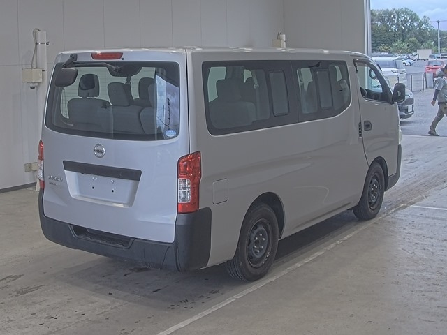 NISSAN CARAVAN 2016