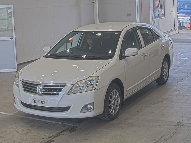 TOYOTA PREMIO 2012