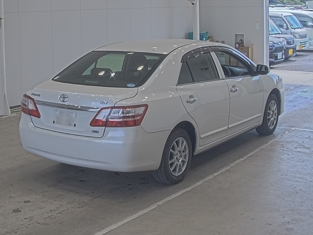 TOYOTA PREMIO 2012