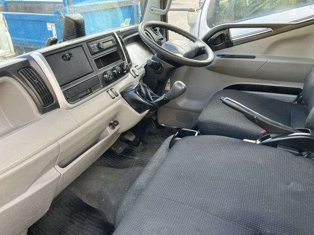 MITSUBISHI CANTER 2021