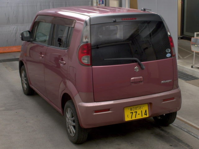 SUZUKI MRWAGON 2011