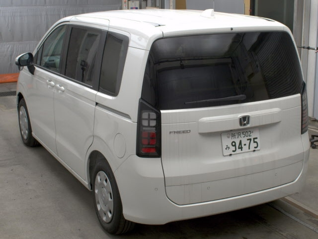 HONDA FREED 2025