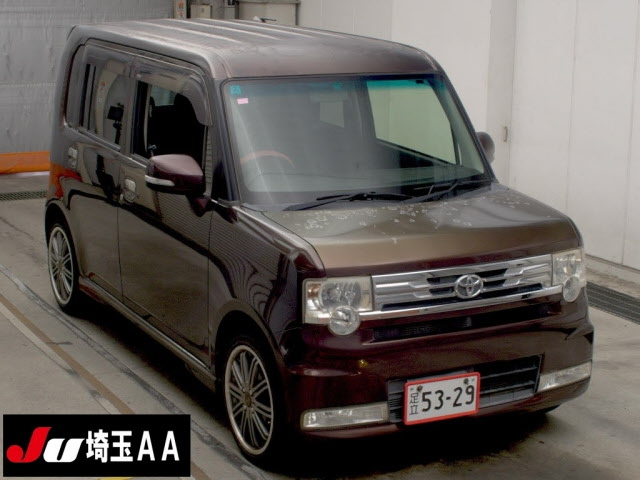 TOYOTA PIXIS SPACE 2012