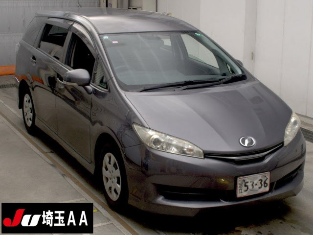 TOYOTA WISH 2017
