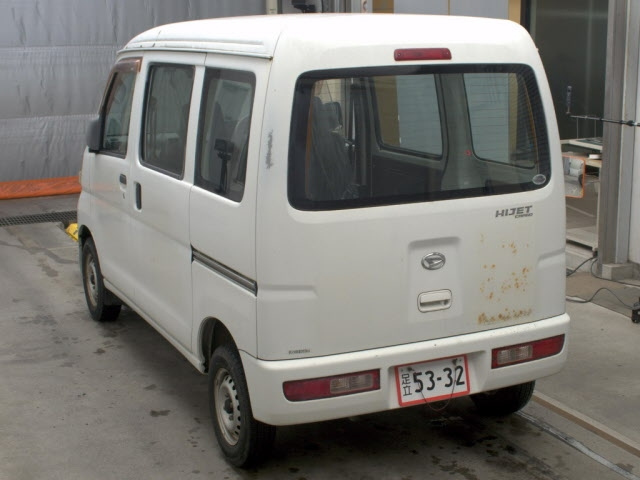 DAIHATSU HIJET VAN 2011