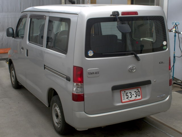 TOYOTA TOWN ACE VAN 2013