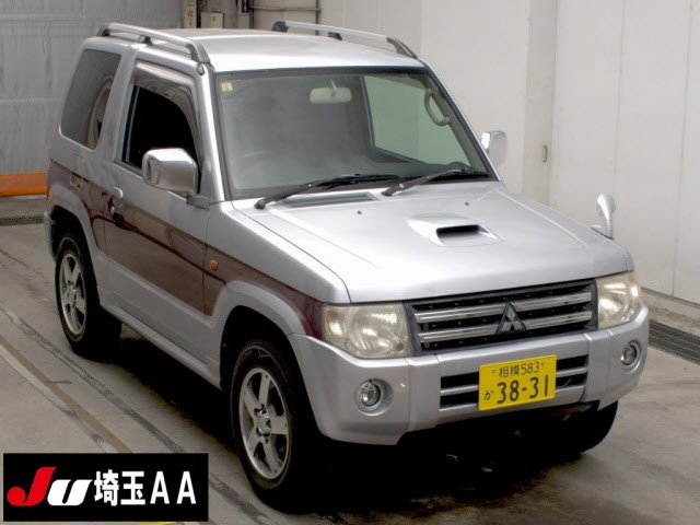 MITSUBISHI PAJERO MINI 2010