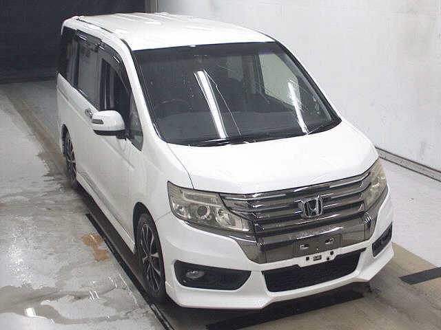 HONDA STEP WAGON 2012