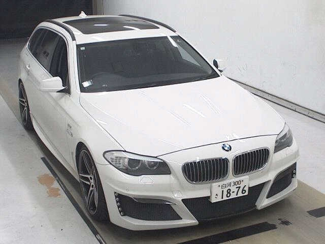 BMW 5 SERIES 2011