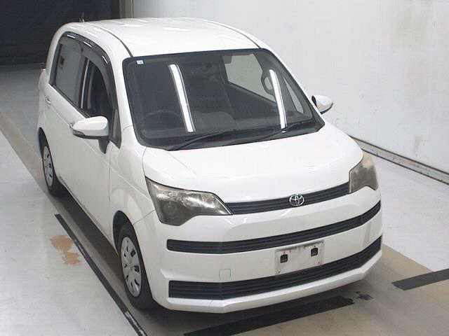 TOYOTA SPADE 2012