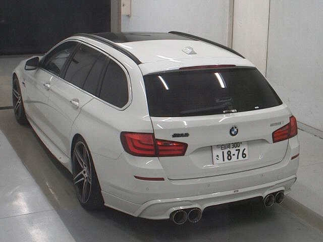 BMW 5 SERIES 2011