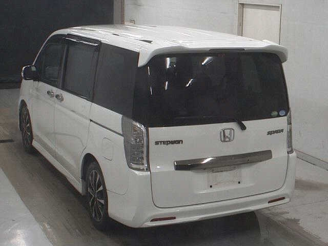 HONDA STEP WAGON 2012