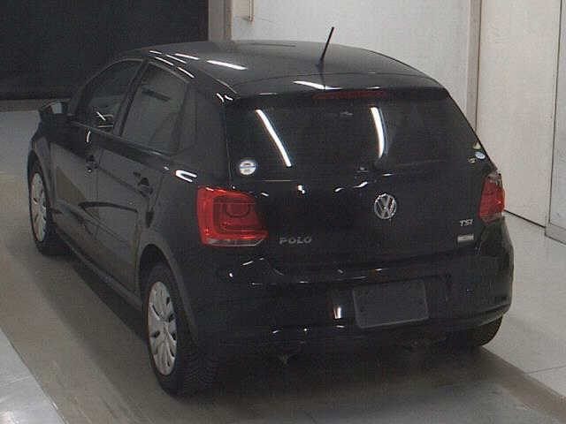 VOLKSWAGEN POLO 2010